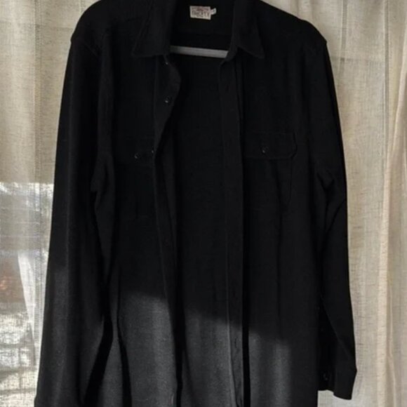 Faherty Legend shirt- heathered black - Picture 4 of 5